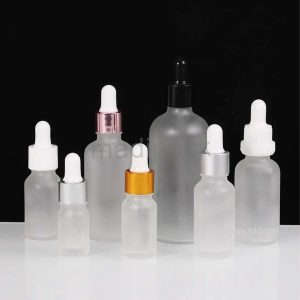 Flacon compte-gouttes en verre dépoli semi-transparent avec pipette