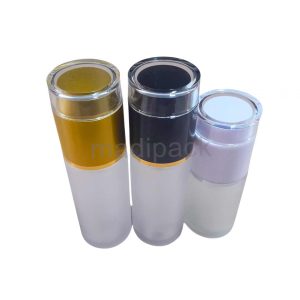 Bouteilles en verre dépoli avec pompe