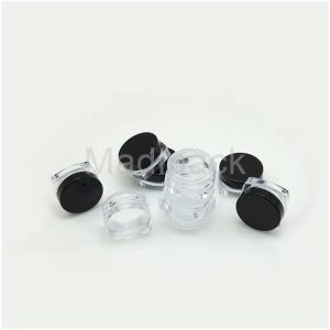 Mini pot cosmétique transparent carré avec couvercle noir